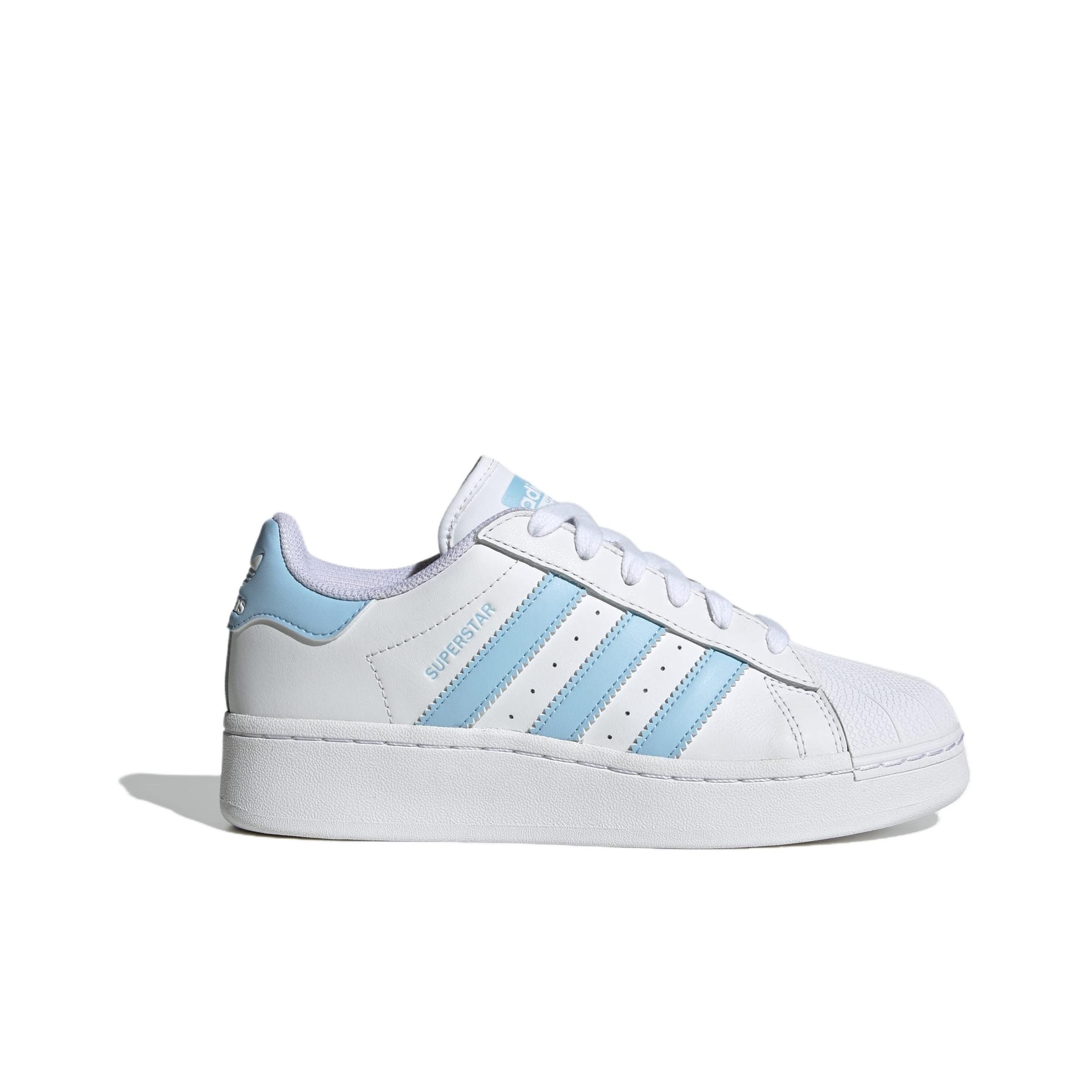 أحذية سكيت بورد نسائية من أديد - مراجعة Adidas Shoes Superstar وسعره